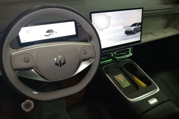 Used Leapmotor B01 2025 550 LiDAR Edition Center Console