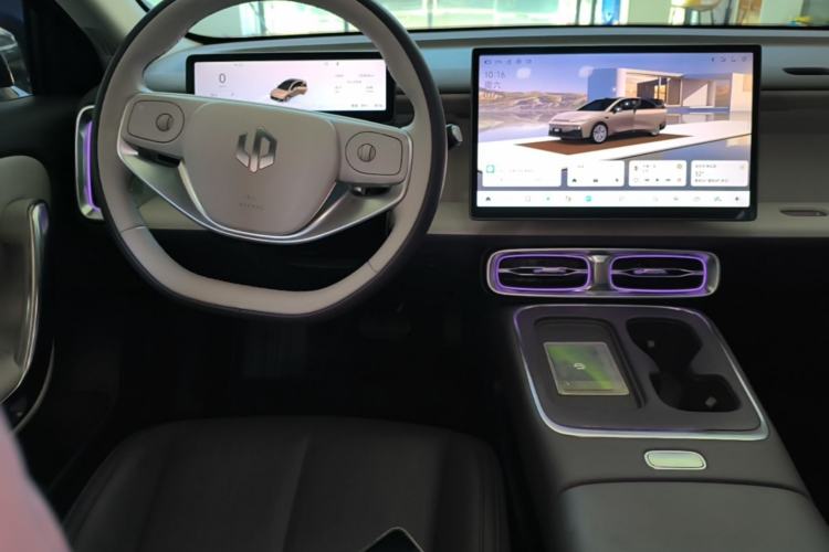 Used Leapmotor B01 2025 550 LiDAR Edition Center Console