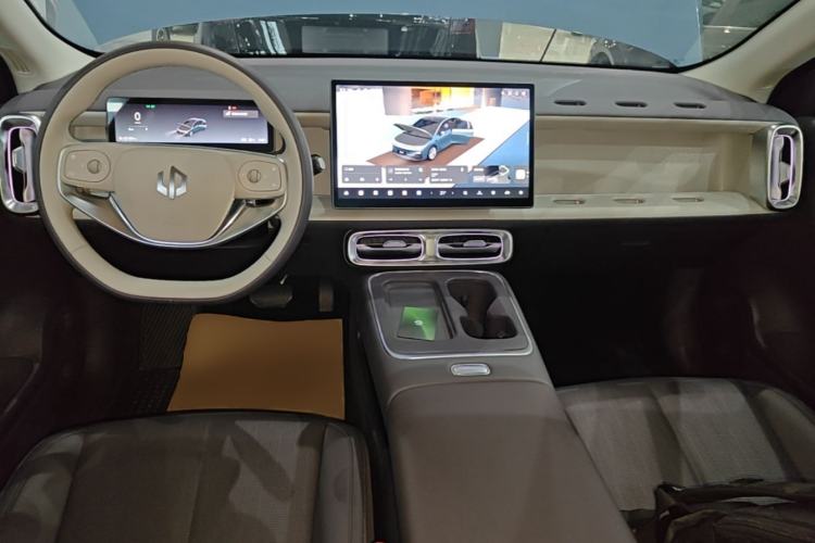 Used Leapmotor B01 2025 550 LiDAR Edition Center Console