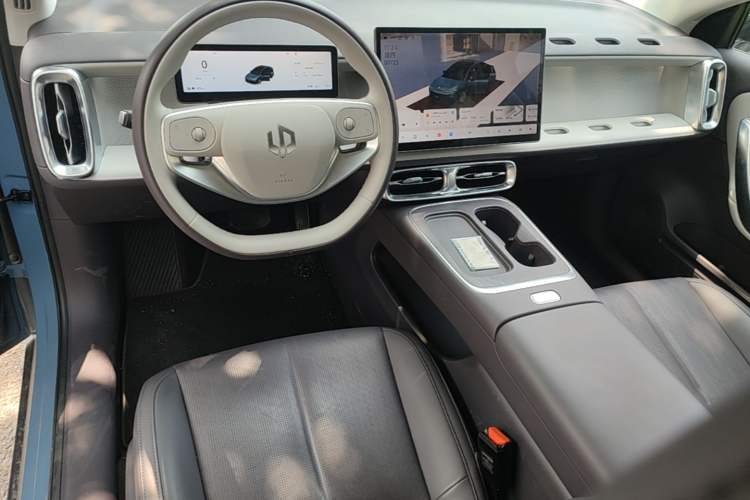 Used Leapmotor B01 2025 550 LiDAR Edition Center Console