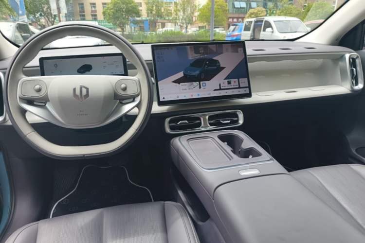 Used Leapmotor B01 2025 550 LiDAR Edition Center Console