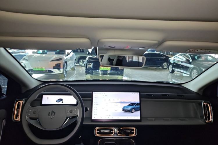 Used Leapmotor B01 2025 550 LiDAR Edition Center Console