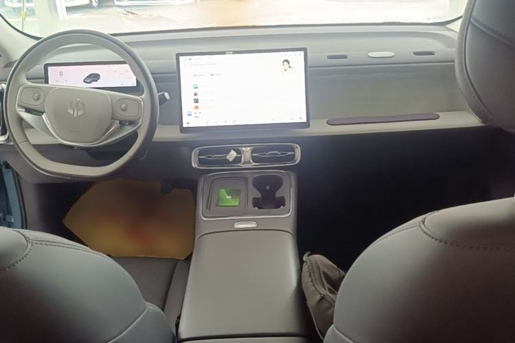 Used Leapmotor B01 2025 550 LiDAR Edition Center Console
