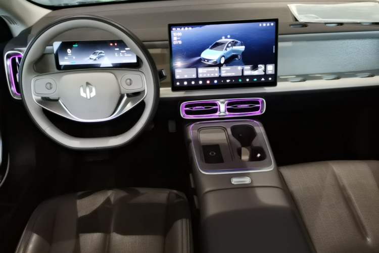 Used Leapmotor B01 2025 550 LiDAR Edition Center Console
