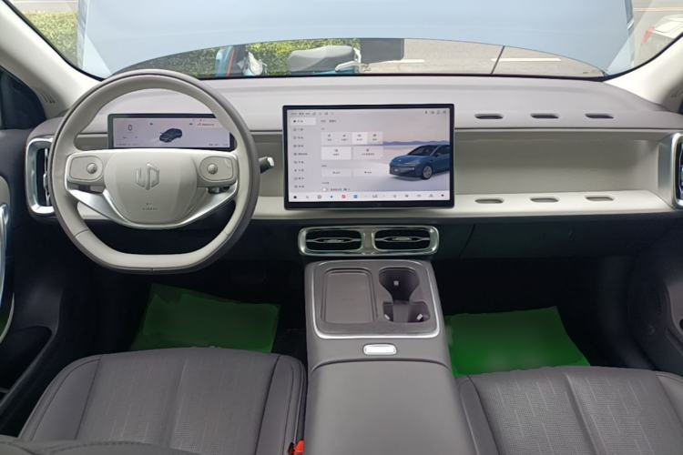 Used Leapmotor B01 2025 550 LiDAR Edition Center Console