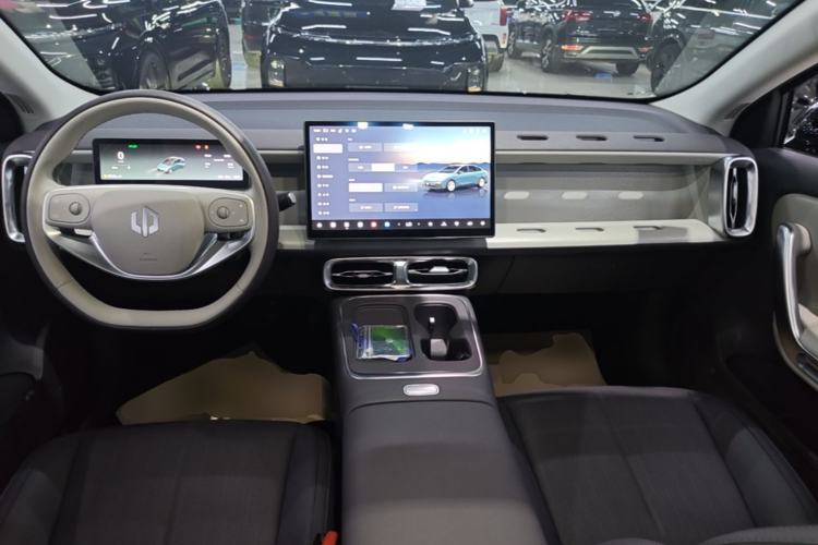 Used Leapmotor B01 2025 550 LiDAR Edition Center Console