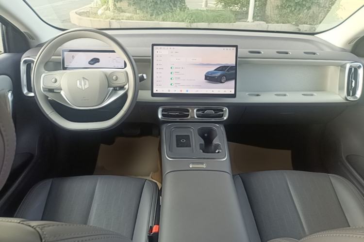 Used Leapmotor B01 2025 550 LiDAR Edition Center Console