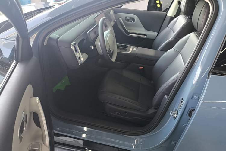 Used Leapmotor B01 2025 550 LiDAR Edition Driver Seat