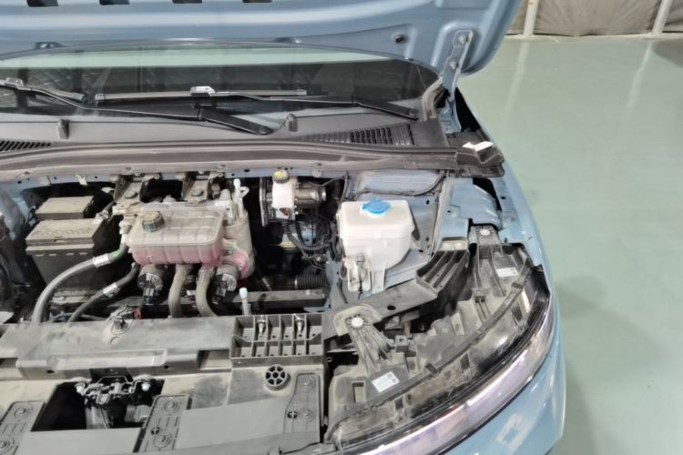 Used Leapmotor B01 2025 550 LiDAR Edition Engine Bay Left