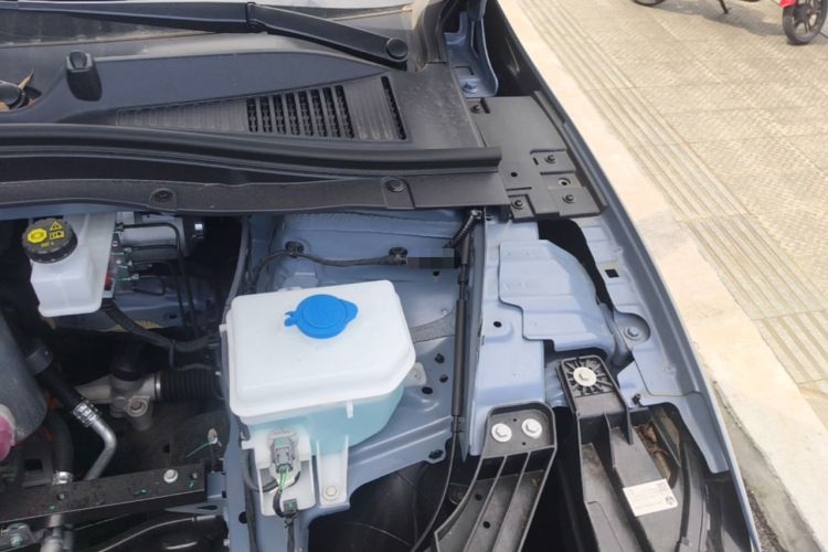 Used Leapmotor B01 2025 550 LiDAR Edition Engine Bay Left