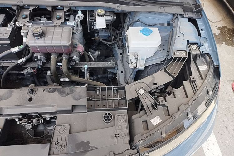 Used Leapmotor B01 2025 550 LiDAR Edition Engine Bay Left