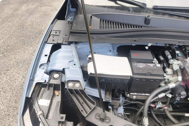 Used Leapmotor B01 2025 550 LiDAR Edition Engine Bay Right