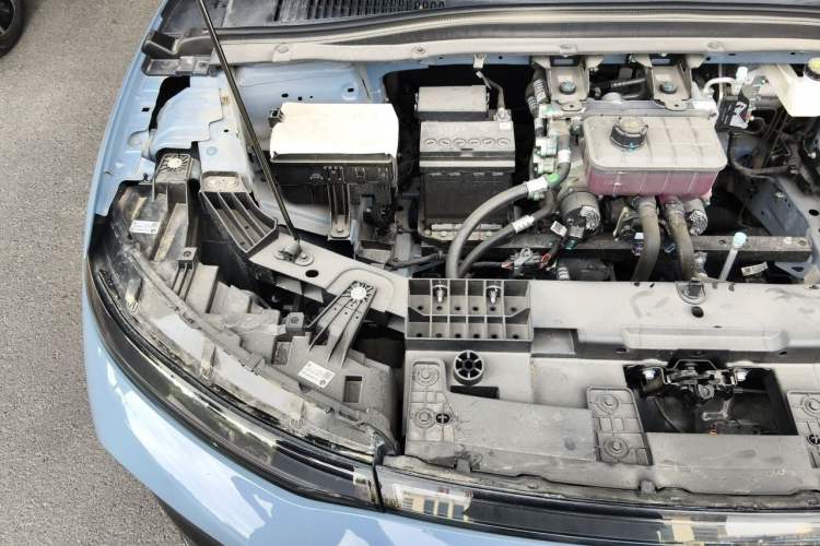 Used Leapmotor B01 2025 550 LiDAR Edition Engine Bay Right