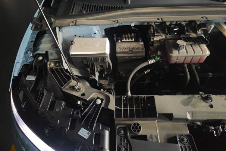 Used Leapmotor B01 2025 550 LiDAR Edition Engine Bay Right