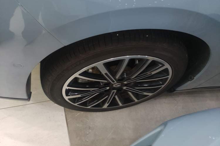 Used Leapmotor B01 2025 550 LiDAR Edition Exterior 1