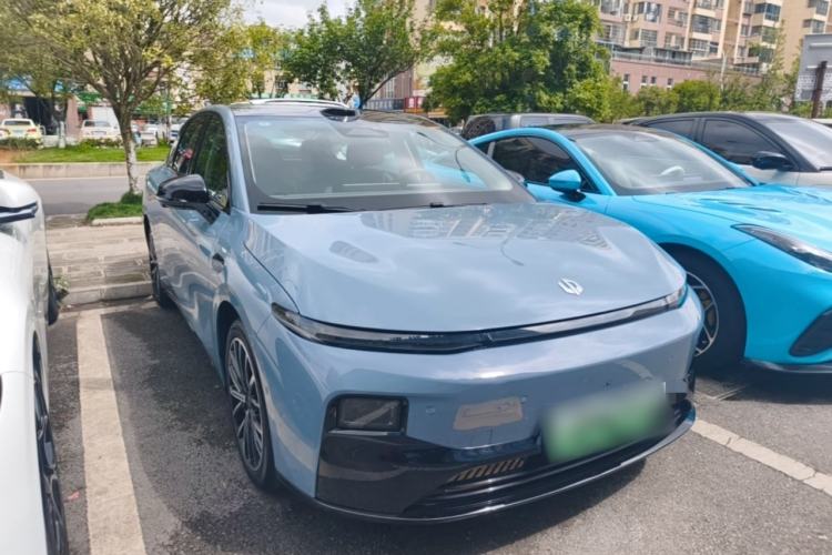 Used Leapmotor B01 2025 550 LiDAR Edition Front Right 45 Deg