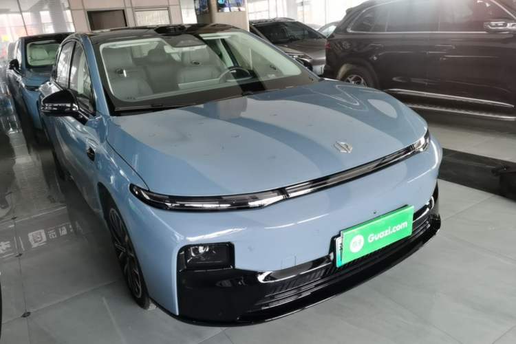 Used Leapmotor B01 2025 550 LiDAR Edition Front Right 45 Deg