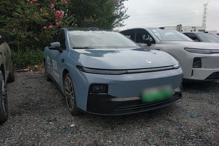 Used Leapmotor B01 2025 550 LiDAR Edition Front Right 45 Deg