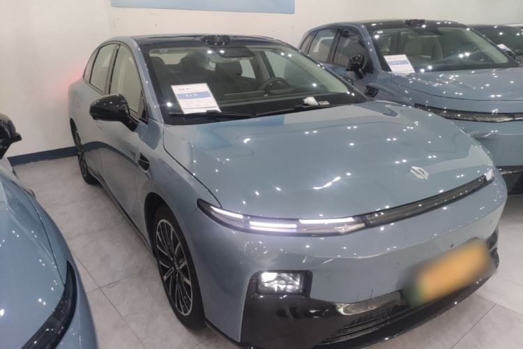 Used Leapmotor B01 2025 550 LiDAR Edition Front Right 45 Deg
