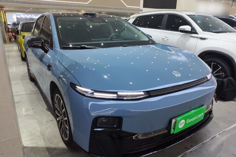 Used Leapmotor B01 2025 550 LiDAR Edition Front Right 45 Deg