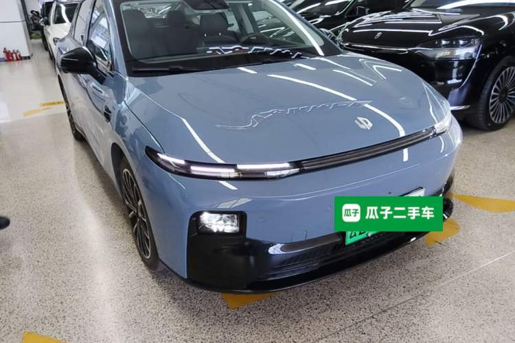 Used Leapmotor B01 2025 550 LiDAR Edition Front Right 45 Deg