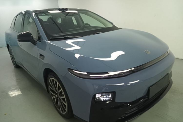 Used Leapmotor B01 2025 550 LiDAR Edition Front Right 45 Deg
