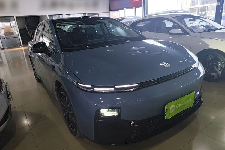 Used Leapmotor B01 2025 550 LiDAR Edition Front Right 45 Deg
