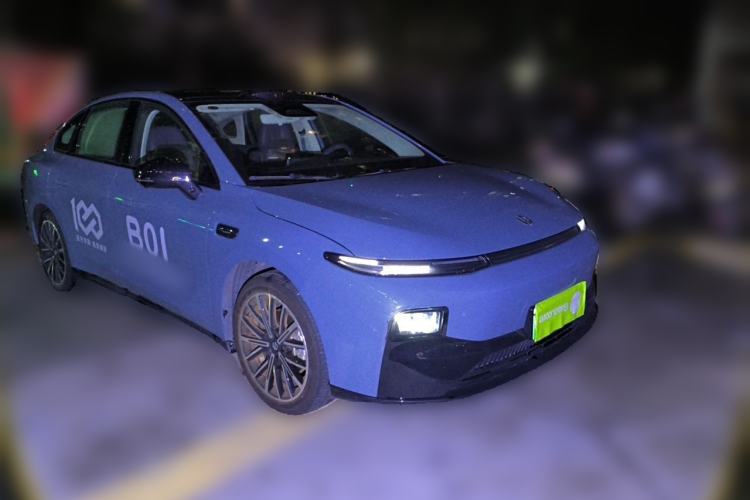 Used Leapmotor B01 2025 550 LiDAR Edition Front Right 45 Deg