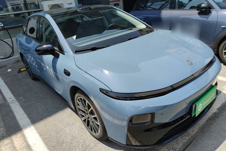 Used Leapmotor B01 2025 550 LiDAR Edition Front Right 45 Deg