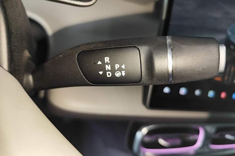 Used Leapmotor B01 2025 550 LiDAR Edition Gear Lever