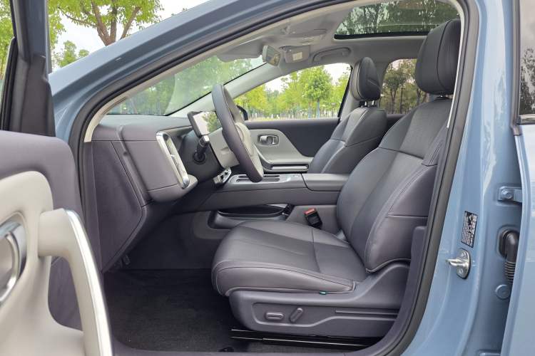 Used Leapmotor B01 2025 550 LiDAR Edition Interior 1