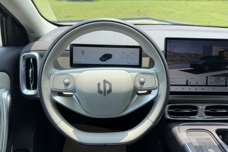 Used Leapmotor B01 2025 550 LiDAR Edition Interior 1
