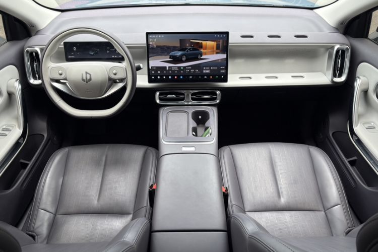 Used Leapmotor B01 2025 550 LiDAR Edition Interior 3
