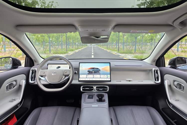 Used Leapmotor B01 2025 550 LiDAR Edition Interior 8