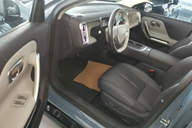 Used Leapmotor B01 2025 550 LiDAR Edition Left Front Seat