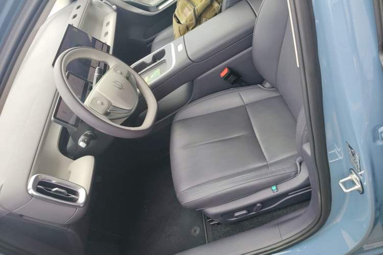 Used Leapmotor B01 2025 550 LiDAR Edition Left Front Seat