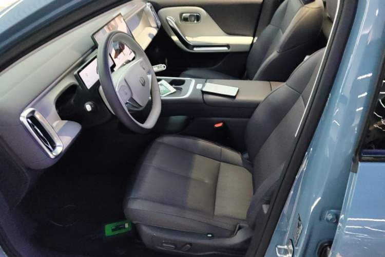 Used Leapmotor B01 2025 550 LiDAR Edition Left Front Seat