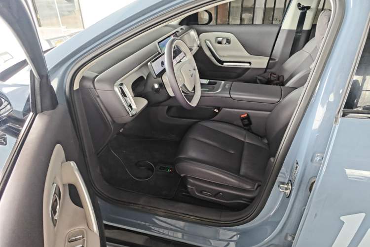 Used Leapmotor B01 2025 550 LiDAR Edition Left Front Seat