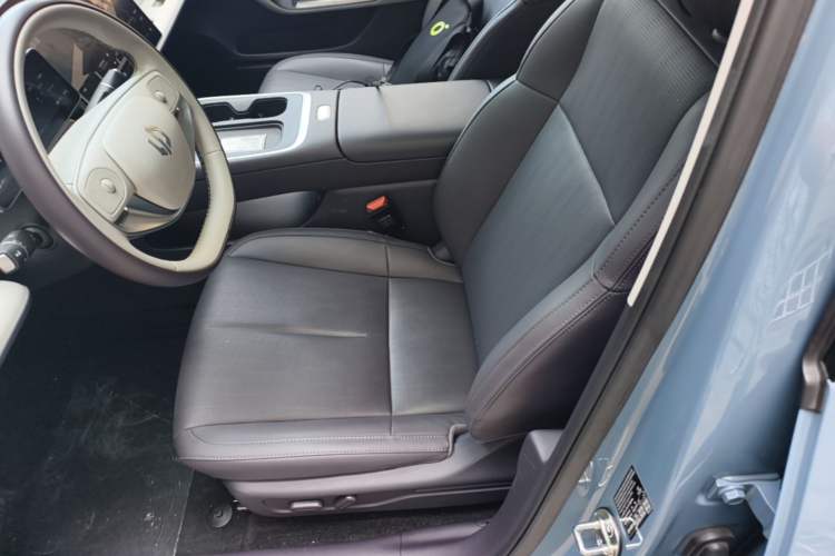 Used Leapmotor B01 2025 550 LiDAR Edition Left Front Seat
