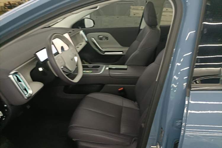 Used Leapmotor B01 2025 550 LiDAR Edition Left Front Seat