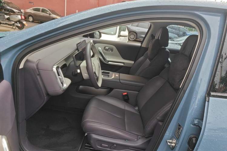 Used Leapmotor B01 2025 550 LiDAR Edition Left Front Seat