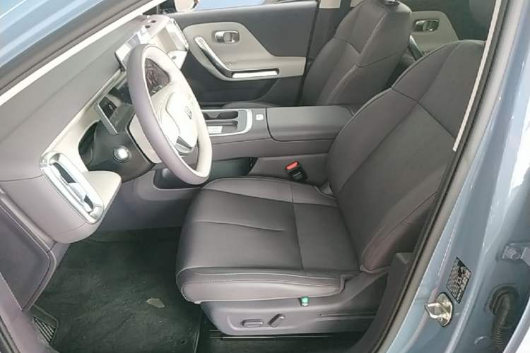 Used Leapmotor B01 2025 550 LiDAR Edition Left Front Seat