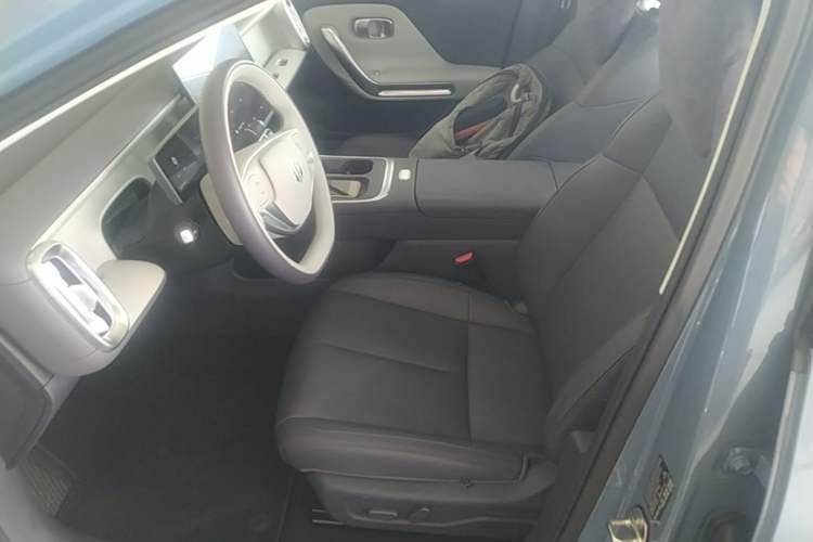 Used Leapmotor B01 2025 550 LiDAR Edition Left Front Seat
