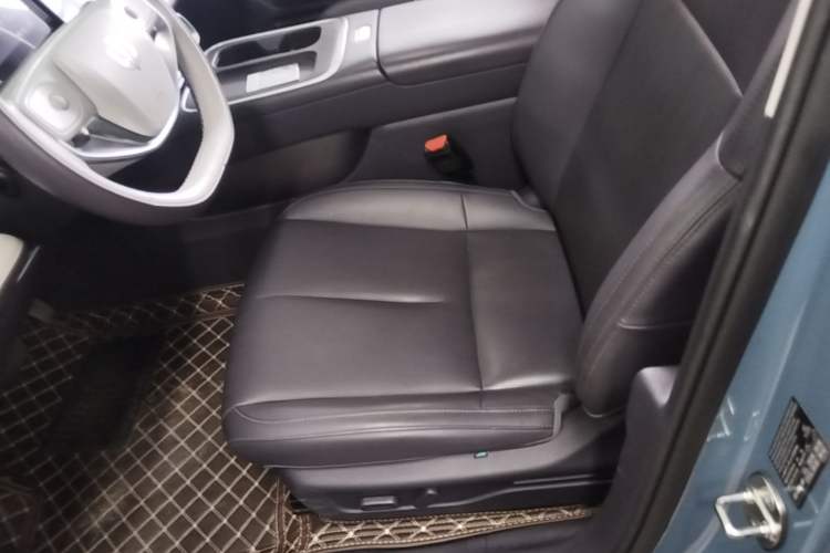 Used Leapmotor B01 2025 550 LiDAR Edition Left Front Seat