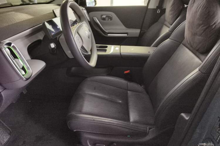 Used Leapmotor B01 2025 550 LiDAR Edition Left Front Seat