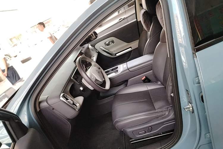 Used Leapmotor B01 2025 550 LiDAR Edition Left Front Seat