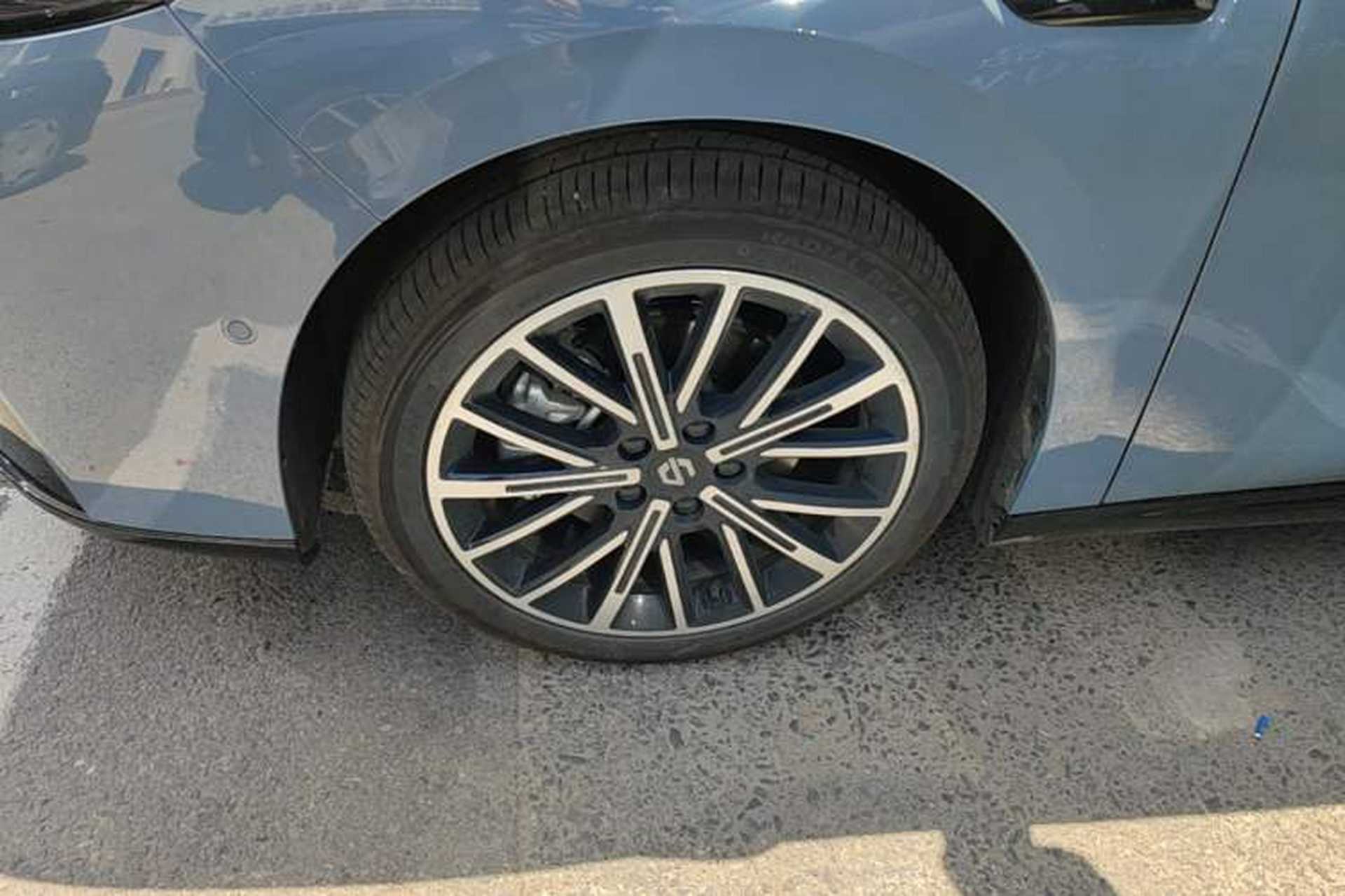 Used Leapmotor B01 2025 550 LiDAR Edition Left Front Wheel Hub