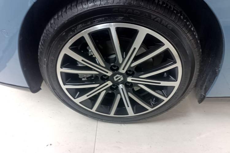 Used Leapmotor B01 2025 550 LiDAR Edition Left Front Wheel Hub