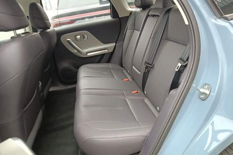 Used Leapmotor B01 2025 550 LiDAR Edition Left Rear Seat