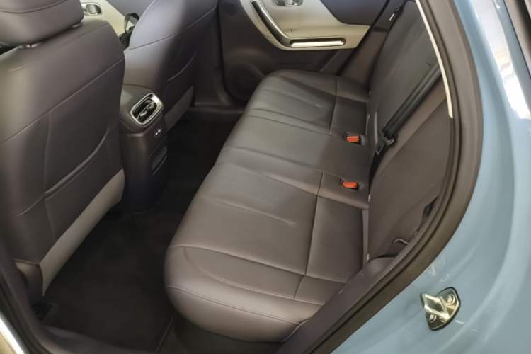 Used Leapmotor B01 2025 550 LiDAR Edition Left Rear Seat